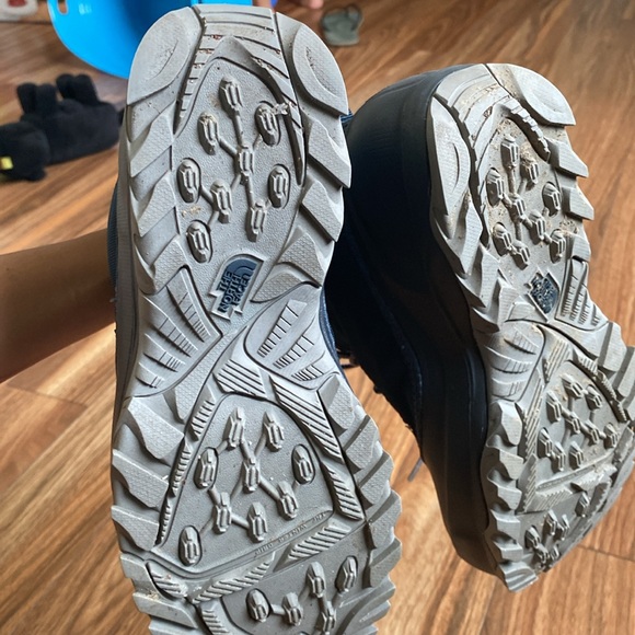 Northface Winter Boots - Picture 6 of 6